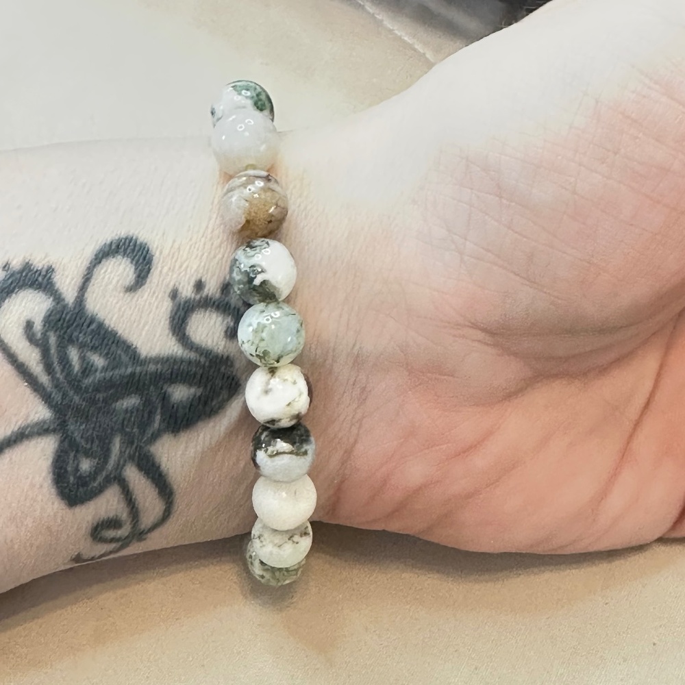 Tree Agate beaded stretchy bracelet. Multicolor stones. - Picture 9 of 16